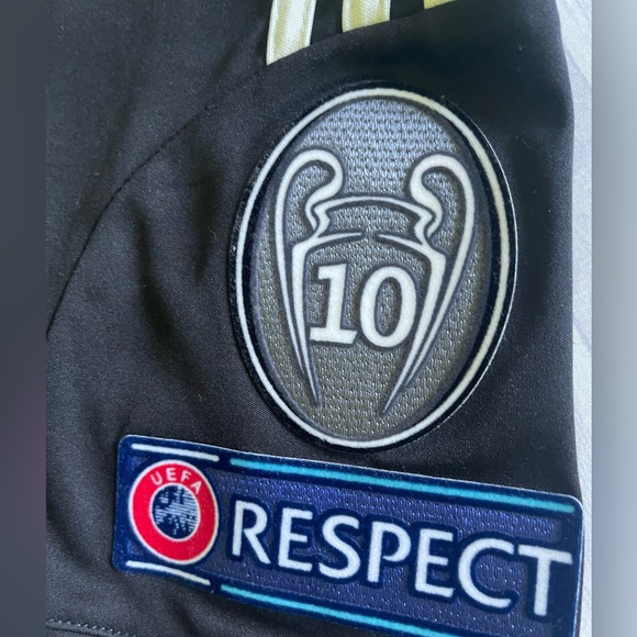 REAL MADRID DRAGON JERSEY | all players and sizes available - Picture 5 of 10